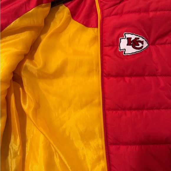 NFL Kansas City Chiefs Red Hooded Puffer Jacket with Yellow Trim - Picture 4 of 6